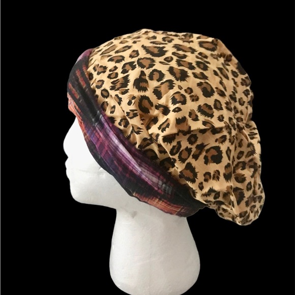 Handmade handcrafted slouch beanie - Picture 2 of 6